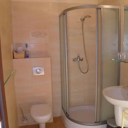 Apartament z Ogródkiem-2